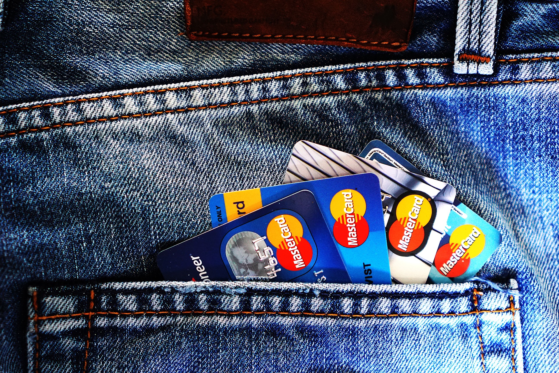 Comment bien choisir une banque en ligne ?