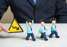 les employc3a9s de bureau quittent lentreprise alors que la situation se dc3a9grade rc3a9duction des